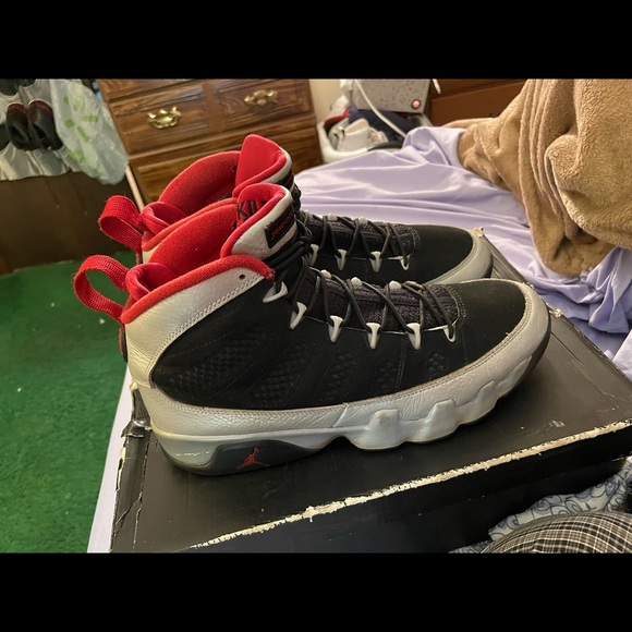 Jordan 9 Retro Johnny Kilroy (2012) Size 9.5 - Picture 2 of 9